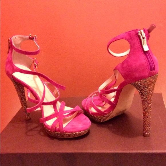 BCBG PINK SUEDE STRAPPY HIGH HEEL SANDALS - Picture 8 of 8